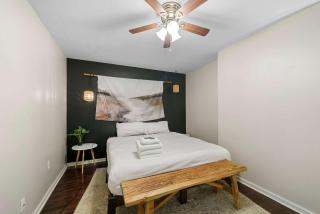 The Luxe Pearl Residences 870-5 - 8