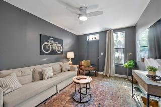 The Luxe Pearl Residences 870 - Columbus - 0