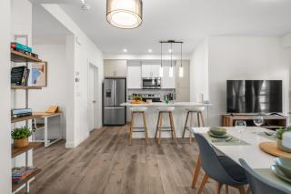 Full Townhouse Cozy Guest Favorite Garage Parking Aspen Neighbourhood - Calgary - 6