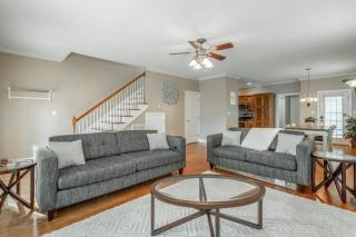 Large 4 bedroom - 8 beds - Pet Friendly - 9