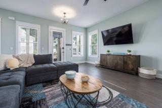 Beach to Bay 3BR Retreat - Cowboy Pool & Golf Cart - 3