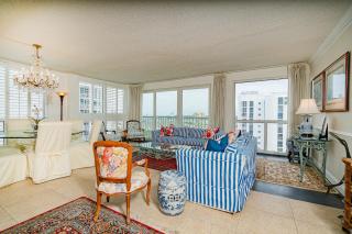 Beach Service Included Corner Condo - 2