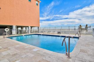 BEACHFRONT - HEATED POOL - FREE ACTIVITIES - 8