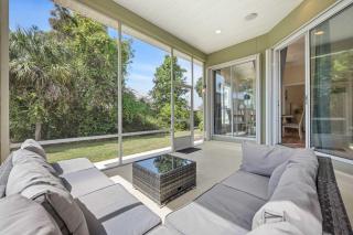 Private Beach & Community Pool - Destin - 3