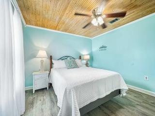 Bungalow by the Bay with FREE ACTIVITIES - Gulf Shores - 6