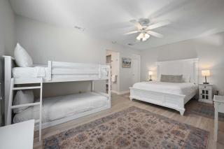 Gulf View Getaway at Crystal Villas - 7