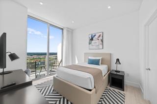 2BR Ocean Penthouse - Private Terrace & Hot Tub - 5
