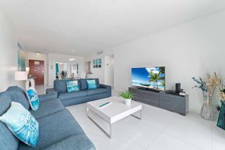 Ocean Wind - Luxury Beachfront Condo with Pool & Gym - 3