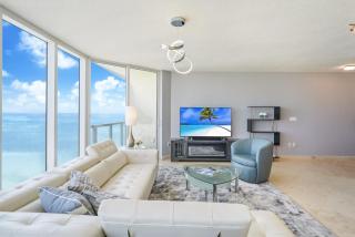 A Breathtaking Oceanview - High Rise Luxury Condo - 5