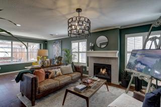 Spring Branch Haven - Cozy 3BR Oasis Pet Friendly - Houston - 1