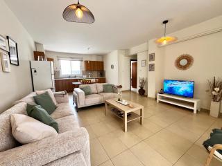 STAY Sunny Palms Apt - Oroklini - 0