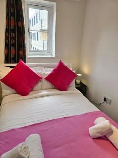 Charming Retreat for 6 People in London - 2
