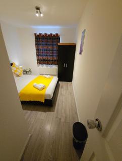 Charming Retreat for 6 People in London - 3