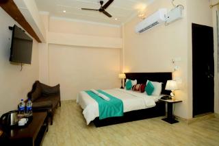 A P Palace Hotel - 7