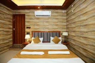 A P Palace Hotel - 1