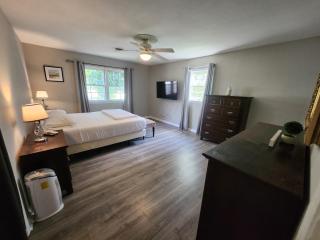 Cozy Home 3 miles from I95 - Fredericksburg - 1