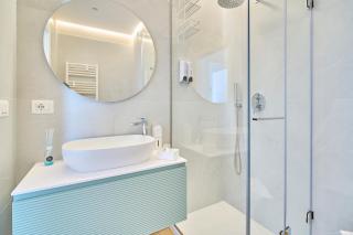 Bari Giannini1 Luxe Apartment - 1