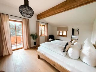 Gemütliche Ferienhaushälfte in Kreuth am Tegernsee Ruhig, mit Bergblick & Garten - 1