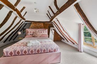 Two Bedroom Grade ll Cottage At AZ Luxury Stays Honey Horsefield With WiFi And Free Parking - Hundon - 2