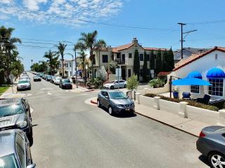Belmont Shore Beach House - Incredible Oceanfront Views - 8