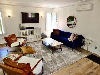 Long Beach Breeze - Dreamy 2 BR Near Anaheim Street - Long Beach - 3