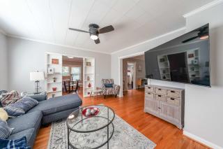 Kennesaw Cottage - Quiet Retreat - 9