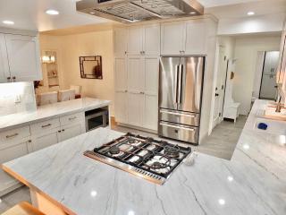 Beachfront Estate - LB Peninsula - 5