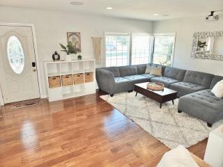 Bellflower Breeze - Charming 3 BDR in Long Beach - Long Beach - 4