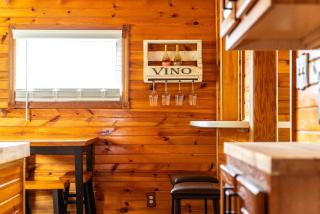 Pet Friendly Lake Geneva Getaway for 6 - Lake Geneva - 2