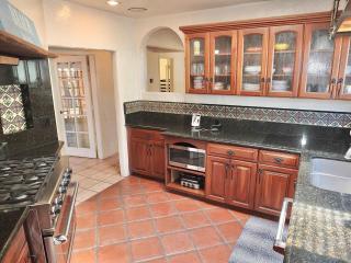 La Brisa - One Block from the Beach - Long Beach - 6