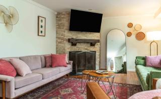 HWY Chalet Centrally located to area attractions - Lake Geneva - 3