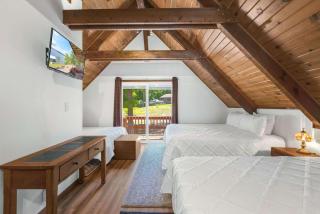 Boondock Bliss - Lakefront with Private Dock Sleeps 15 - 9