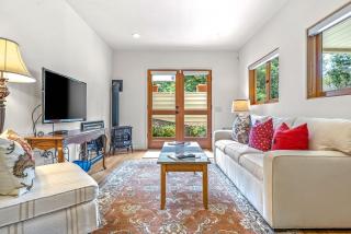 Carmel Romantic Escape for 2 - 2