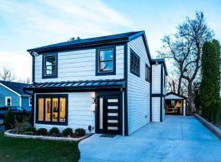 Gatsby Theme Near Downtown with Hot Tub & Game Room - Lake Geneva - 5