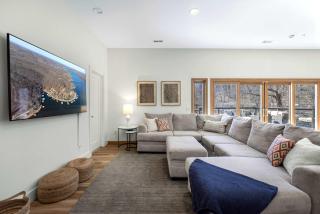 Bearcat Bungalows - Two Homes One Rental - Sleeps 22 - 1