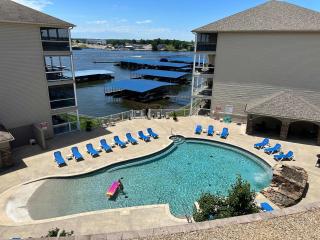 Panoramic Sunset Escape - Waterfront Condo for 7 - 7