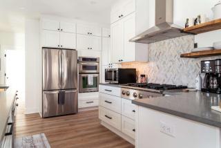 Chic 3 BDR Williams Bay Retreat with Fire pit for 8 - 8