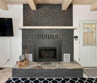 Cavu Cabin - A Classic Mountainside Escape - 2