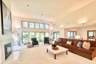 Spacious 4 BDR Home in Desirable Abbey Springs - 7