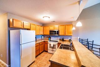 Highland Lake View - Incredible Location - 2