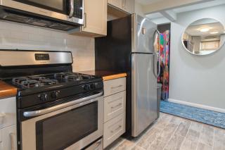 Chic Downtown Lake Geneva Apartment - Sleeps 2 - Lake Geneva - 3
