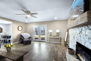 White Oak Landing - Spacious 6 BDR with Boat Slip - 8