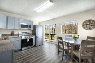 White Oak Landing - Spacious 6 BDR with Boat Slip - 7
