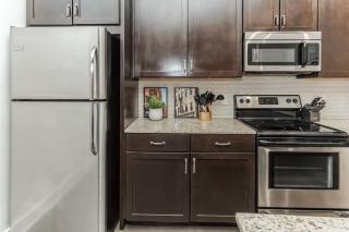 1 Bedroom Loft Near Centennial Park - 1