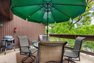 Ozark Escape - Enjoy Resort-Style Fun - 1