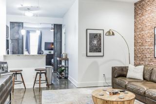 Chic and Modern West End Living - 2