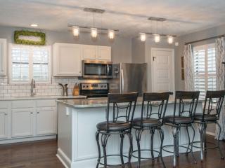 Cozy Getaway - Close to DT Nash & Germantown - 9