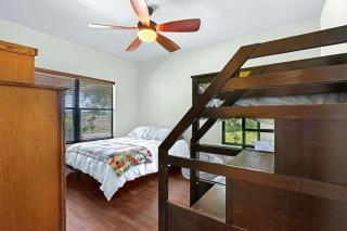 Beautiful Lakefront Cabin - Something For Everyone - 1
