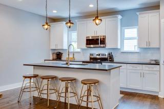 Couple Townhome Getaway near East Nashville - 9