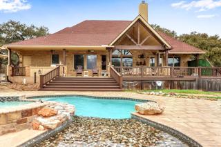 Piece of Haven - A Hill Country Retreat for 7 - 2